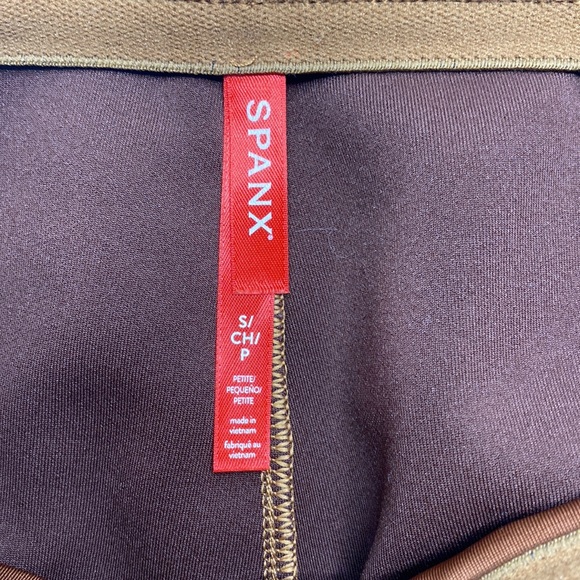 Spanx Faux Suede Flare Pants in Rich Caramel Size S - Picture 2 of 3